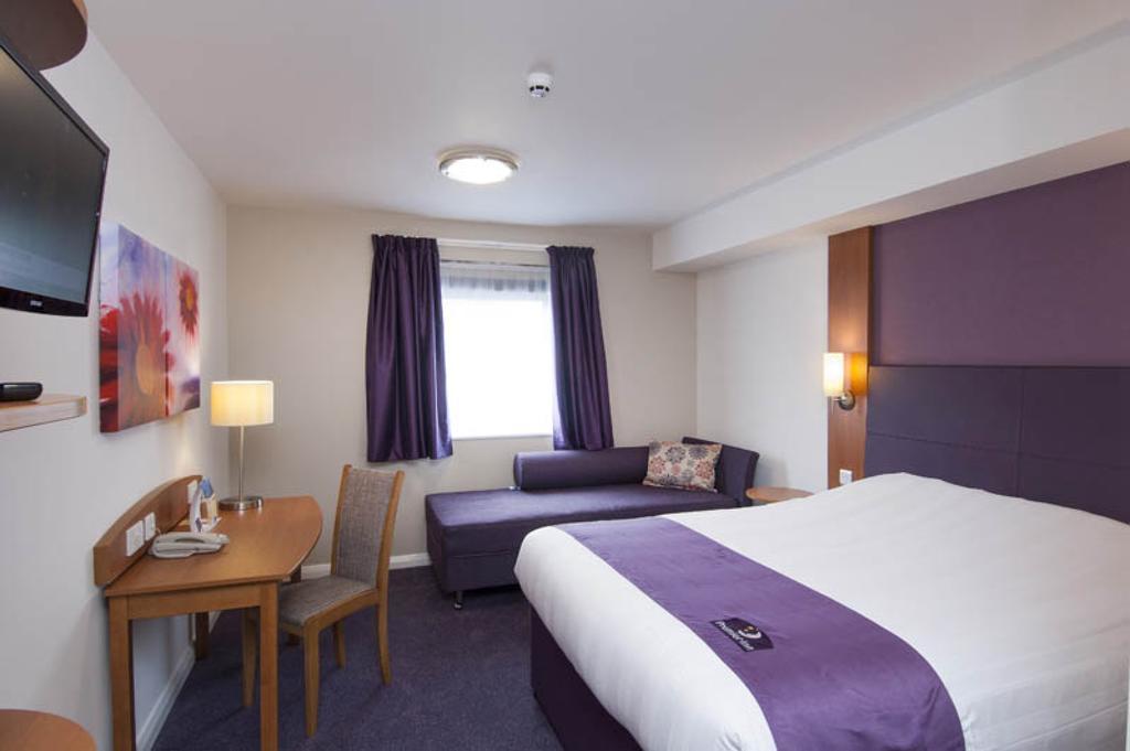 Premier Inn Edinburgh Central Ruang foto