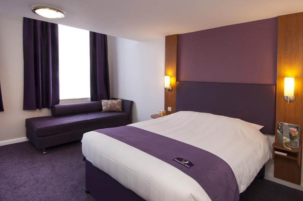 Premier Inn Edinburgh Central Ruang foto