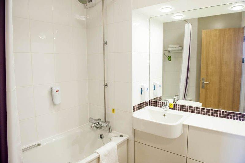 Premier Inn Edinburgh Central Bagian luar foto