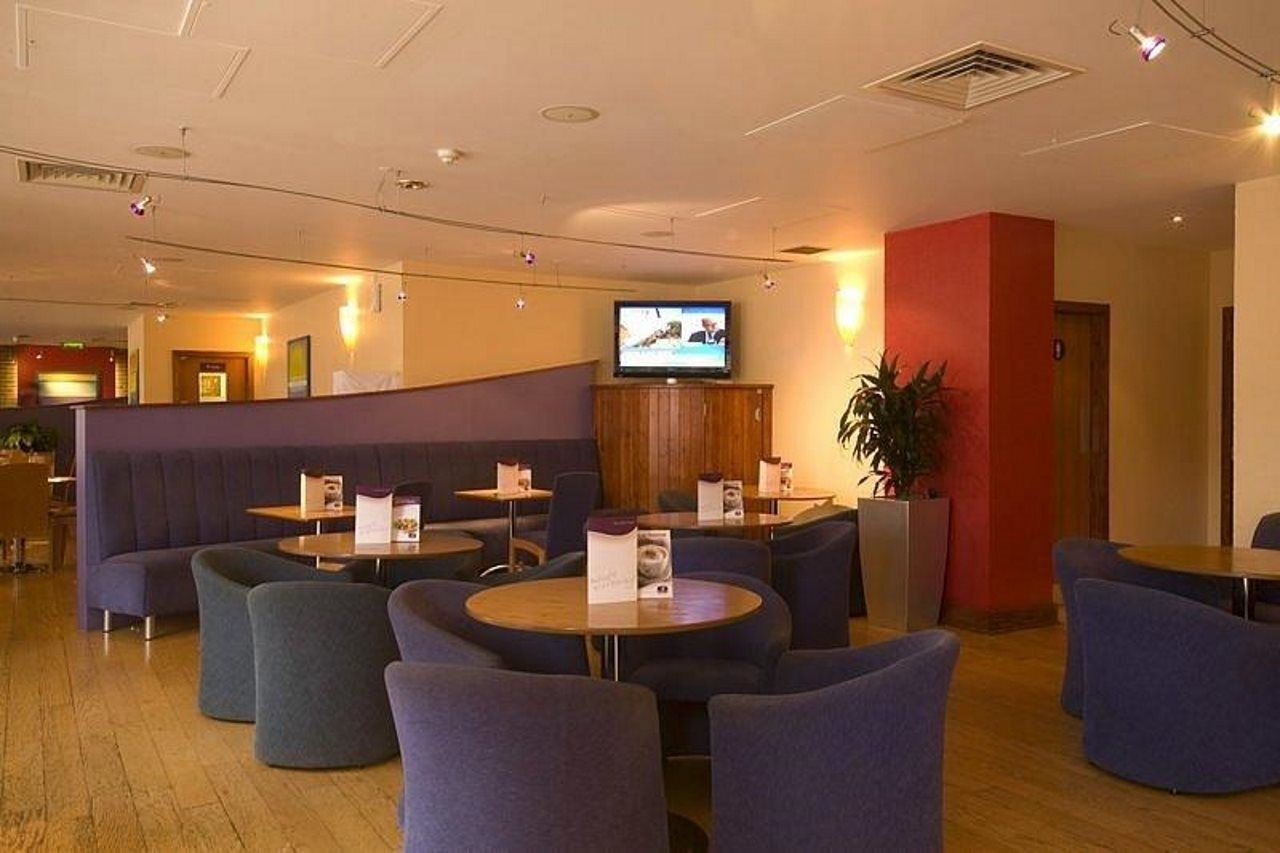Premier Inn Edinburgh Central Bagian luar foto